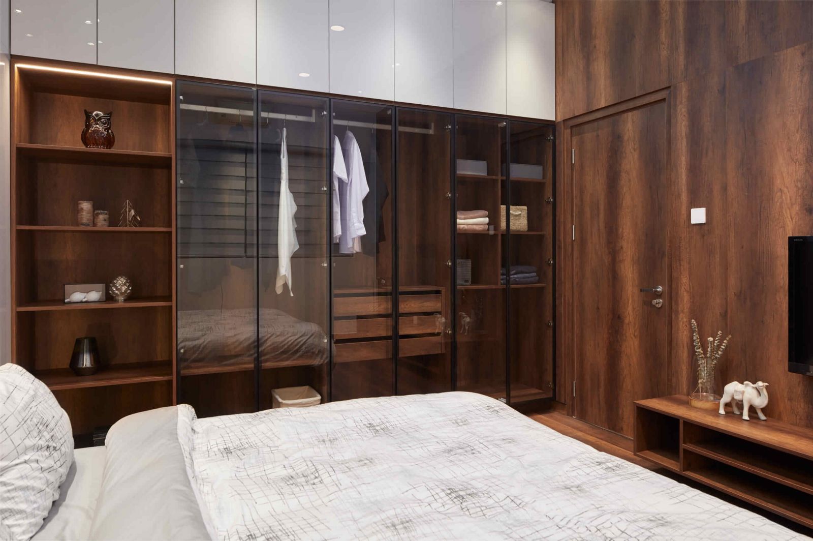 Tủ Quần Áo Cửa Kính Rẻ Đẹp