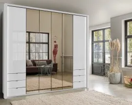 Tủ Áo Acrylic Bóng Gương