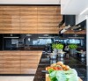 Tủ Bếp Acrylic Vân Gỗ Đẹp