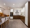 Tủ Bếp Gỗ Acrylic Bóng Gương