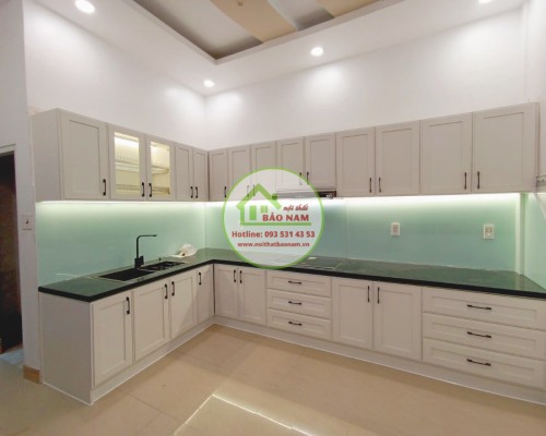 Tủ Bếp Gỗ Màu Trắng