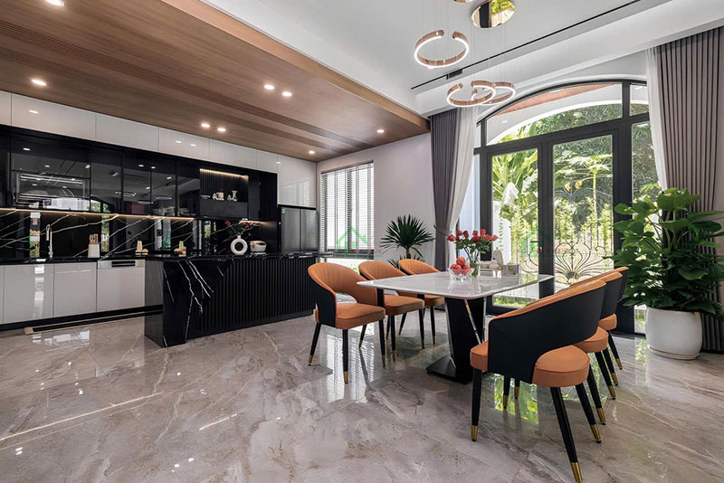 Không gian phòng ăn phong cách Modern Luxury với nội thất cao cấp sang trọng