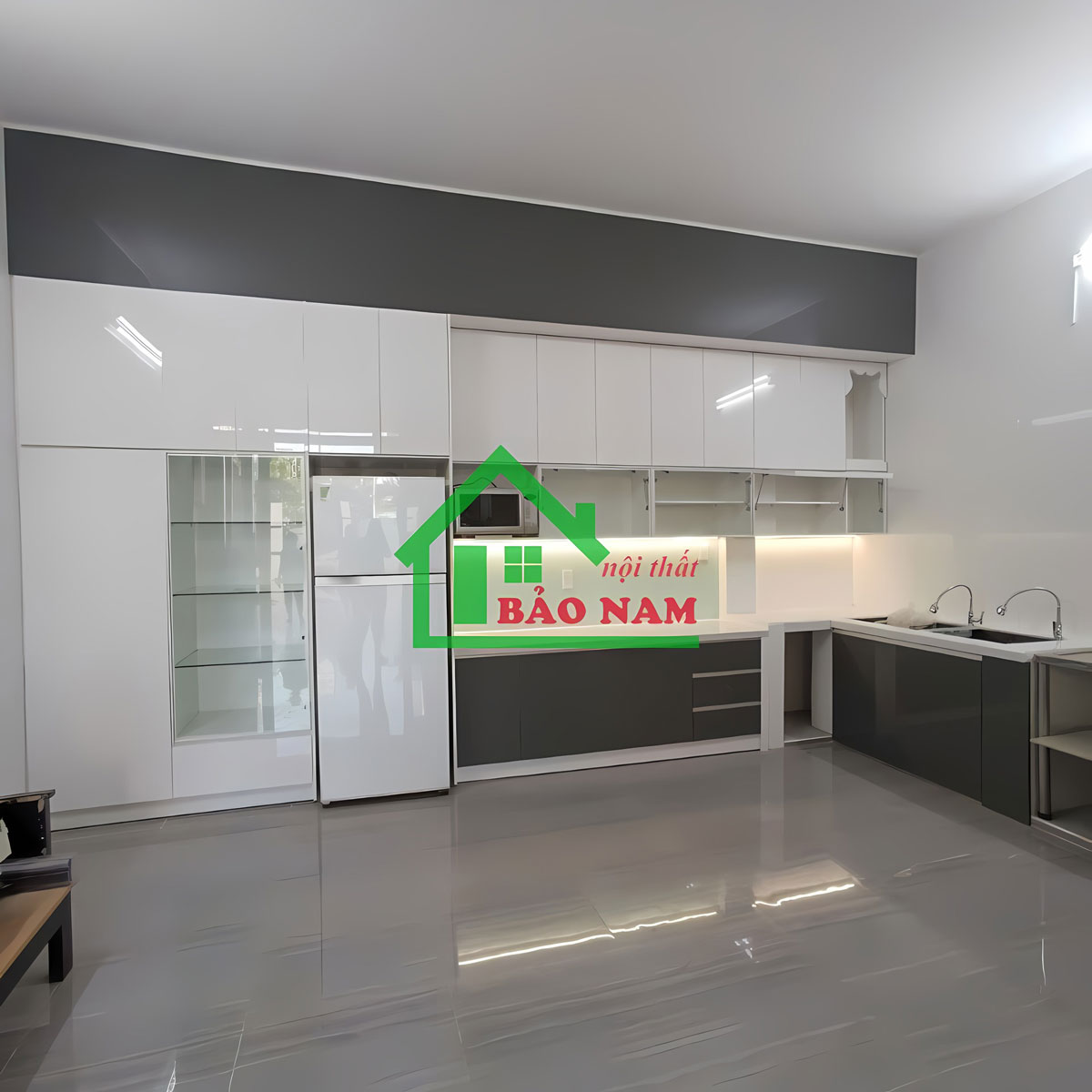 Tủ bếp Acrylic kịch trần, tối ưu không gian lưu trữ, màu xám sang trọng