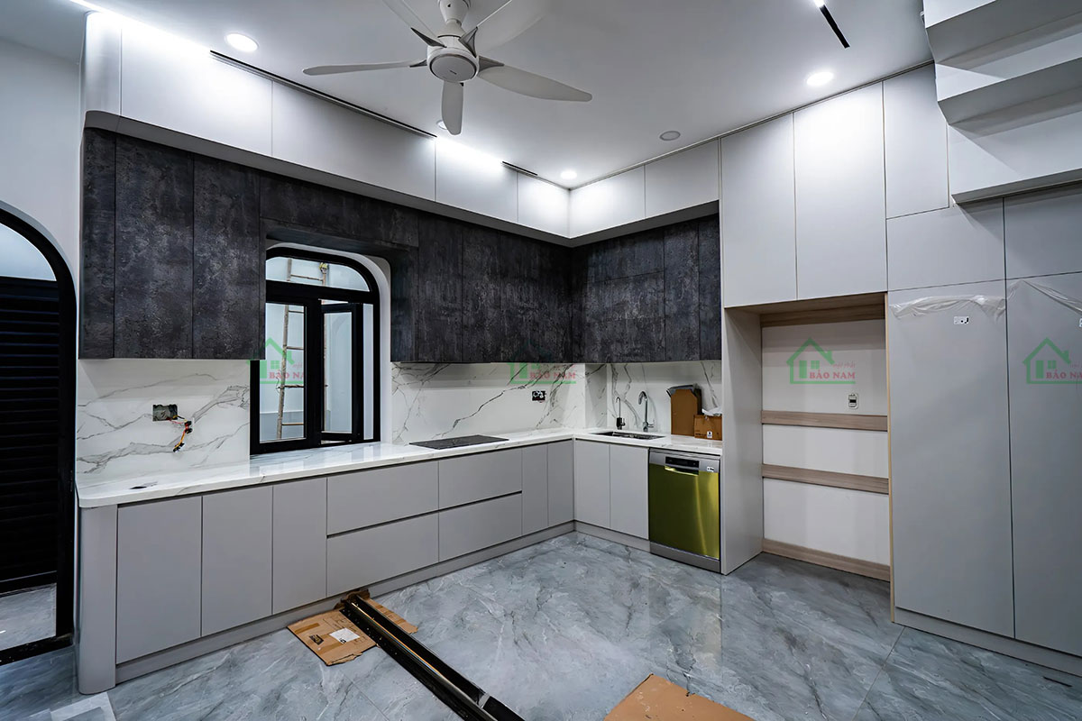 Thiết kế tủ bếp melamine hiện đại, chất lượng cao 2025